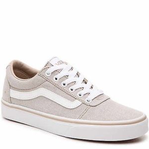 Vans Ward Sneaker (Taupe) Sz 9